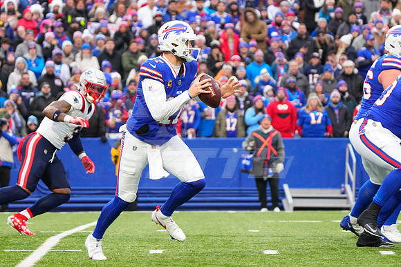 NFL: New England Patriots at Buffalo Bills